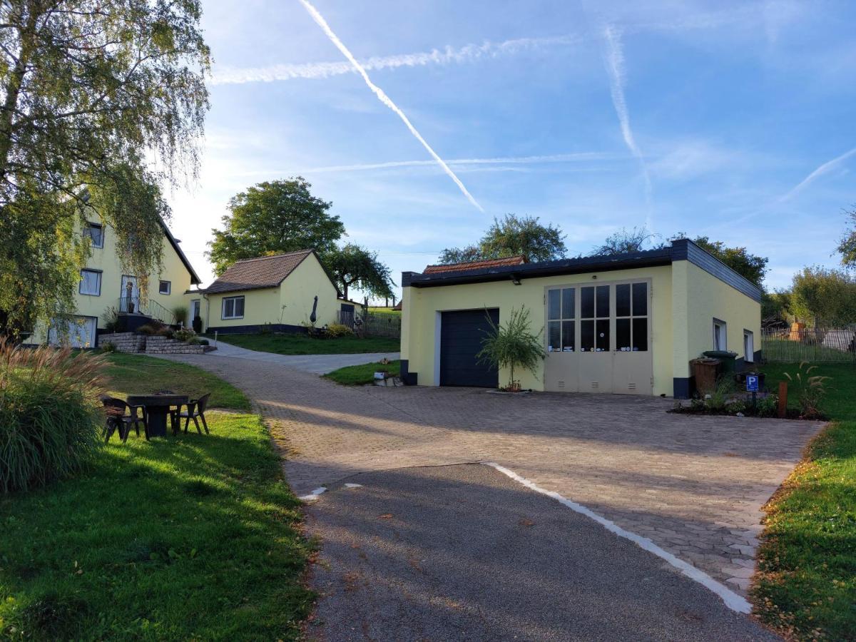 Fewo Haus Hutzelbuck In Idyllisch-Gruner Lage Nahe An Ansbach Exterior foto